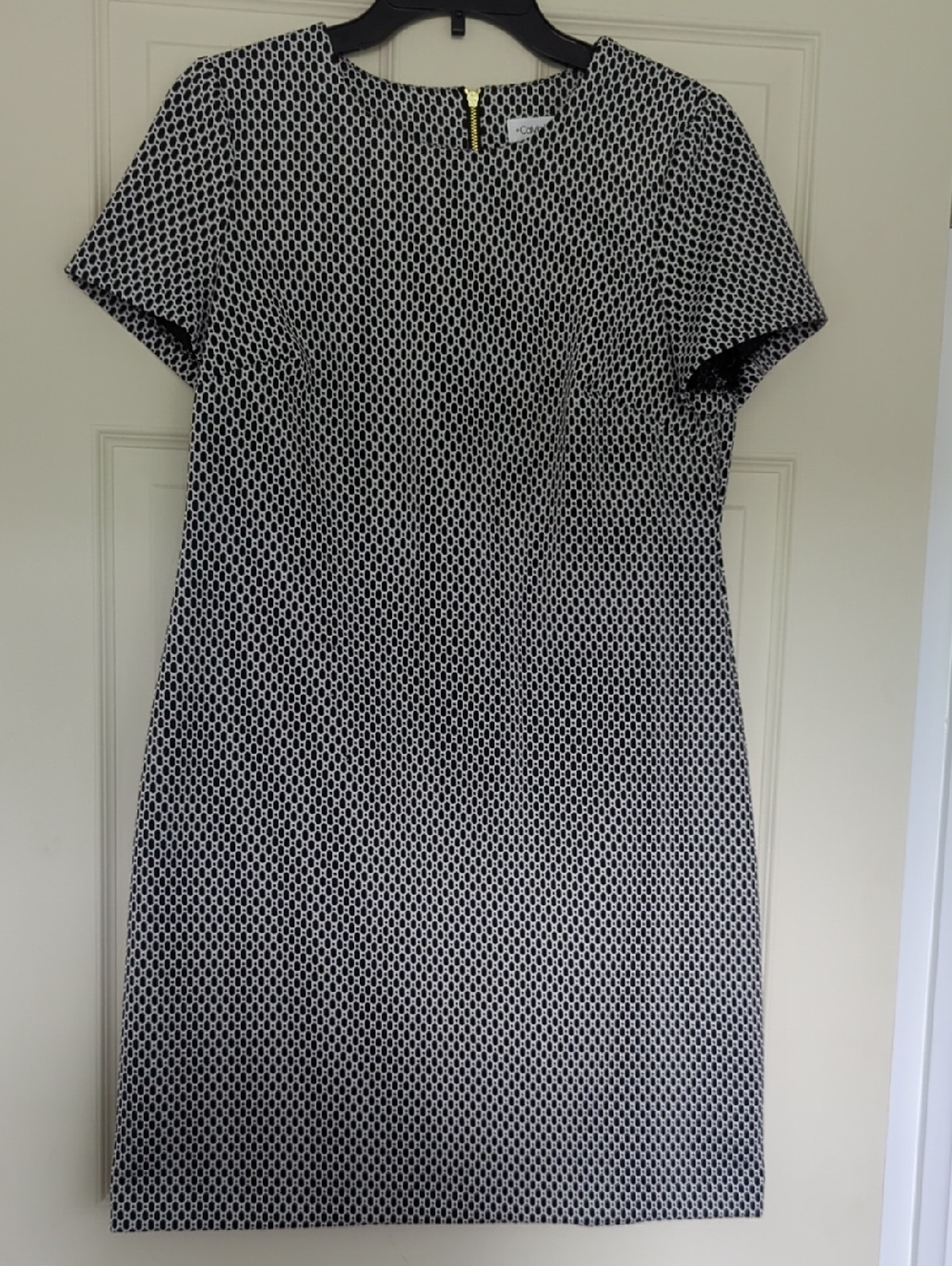 Calvin Klein Black and White Geometric Short-Sleeve Mini Dress